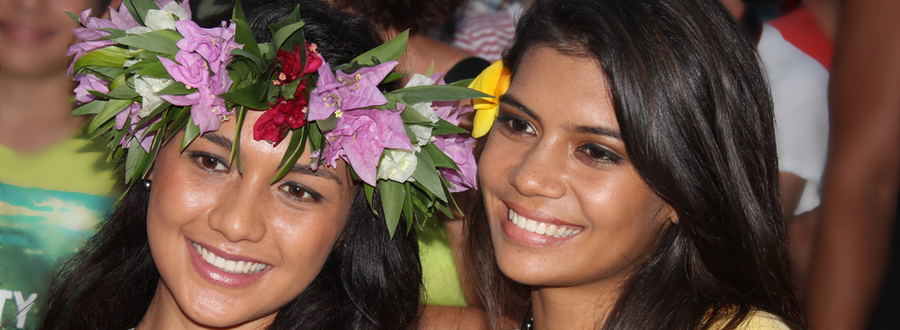 Pretty tahitian girls